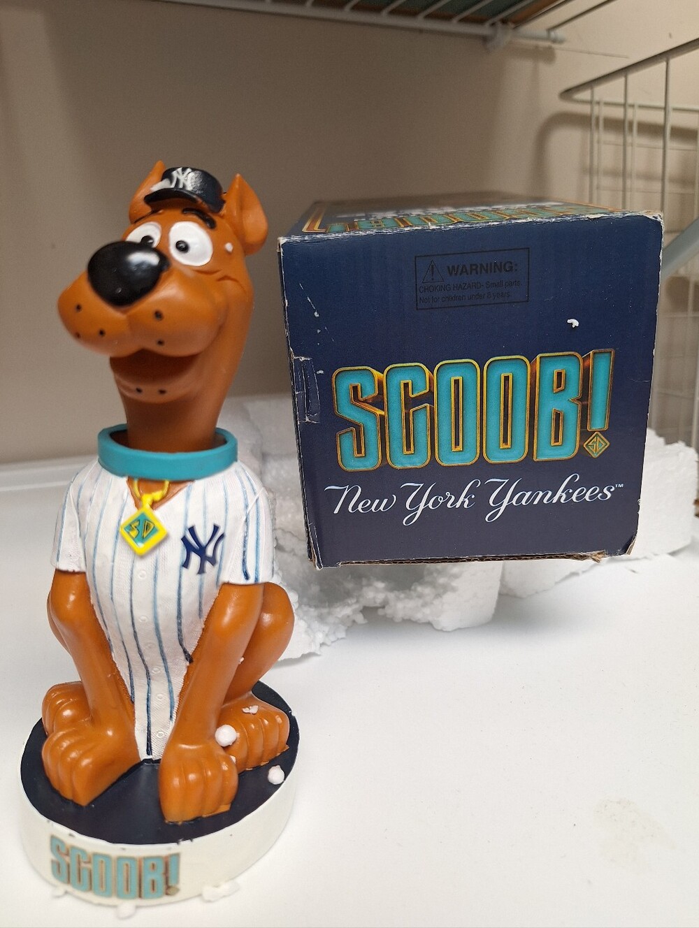 Warner Bros. Scooby-Doo New York Yankees Brown Blue White Bobblehead